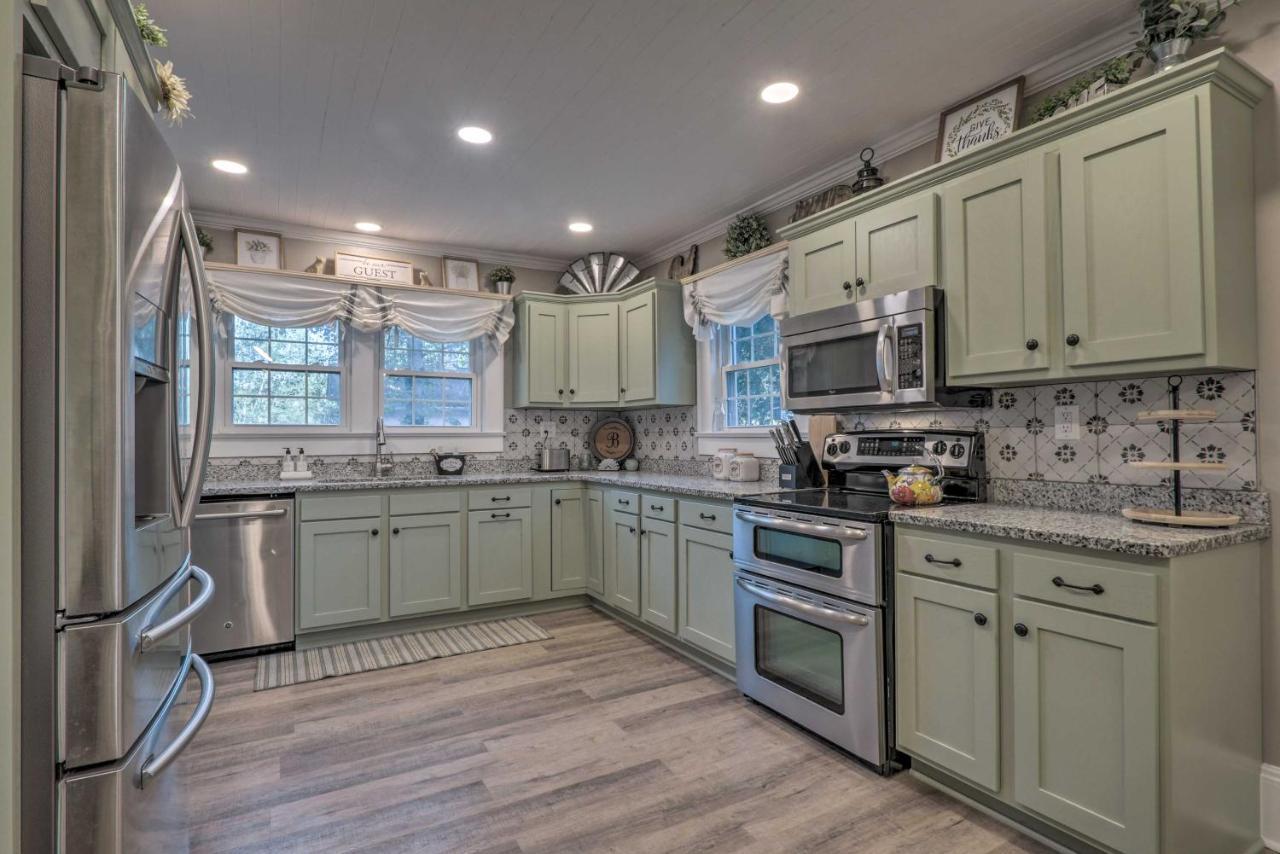Peaceful Renovated Home With Deck On Half Acre! Asheboro Exteriör bild