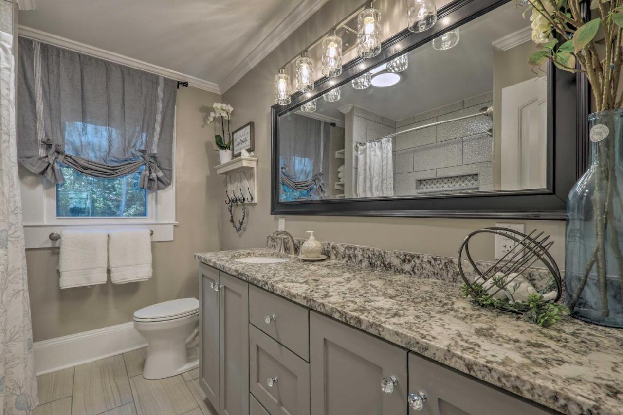 Peaceful Renovated Home With Deck On Half Acre! Asheboro Exteriör bild