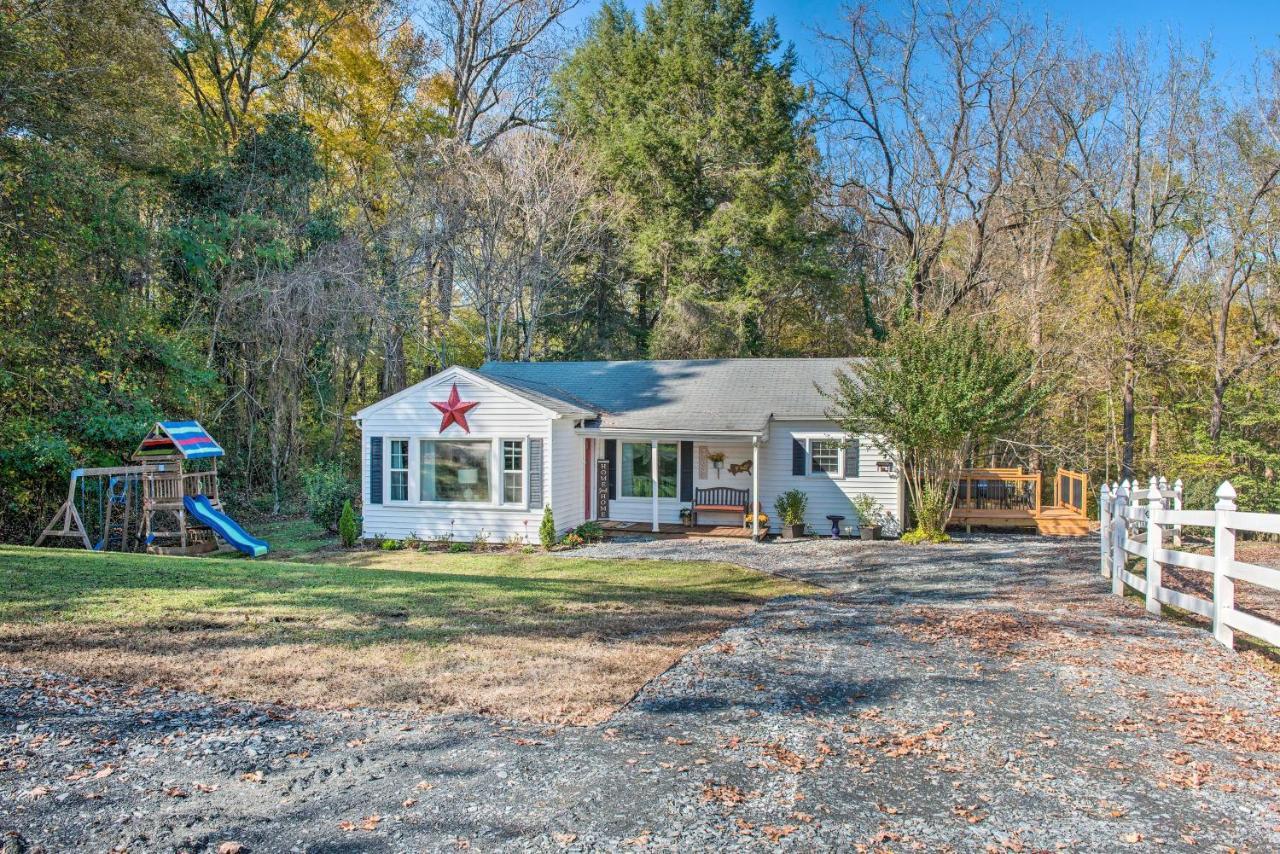 Peaceful Renovated Home With Deck On Half Acre! Asheboro Exteriör bild