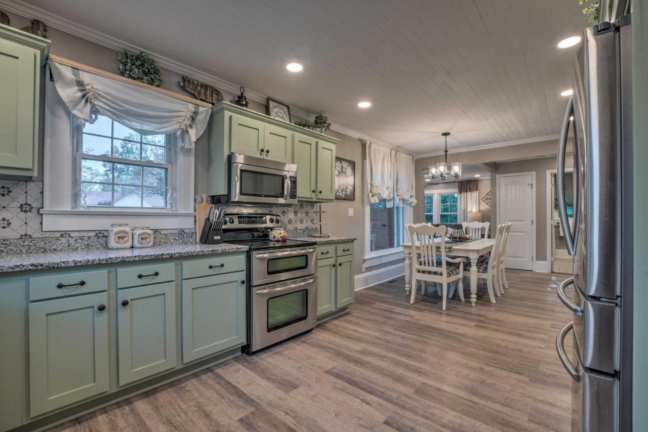 Peaceful Renovated Home With Deck On Half Acre! Asheboro Exteriör bild